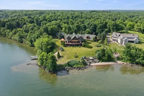 7127 Forestview Road NW Walker MN 56484