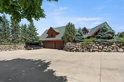 7127 Forestview Road NW Walker MN 56484