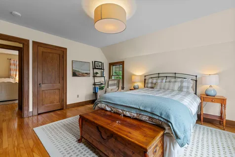 1244 Roselawn Avenue W Roseville MN 55113