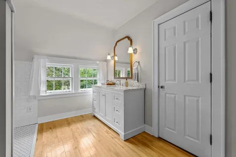 1244 Roselawn Avenue W Roseville MN 55113