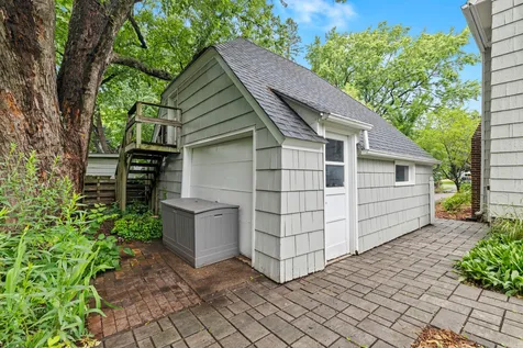 1244 Roselawn Avenue W Roseville MN 55113