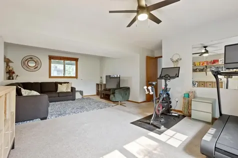 20615 Jaguar Avenue Lakeville MN 55044