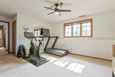 20615 Jaguar Avenue Lakeville MN 55044