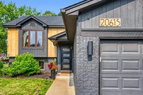 20615 Jaguar Avenue Lakeville MN 55044