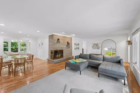 91 Mid Oaks Lane Roseville MN 55113