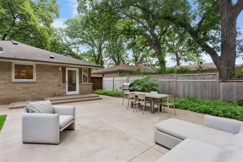 91 Mid Oaks Lane Roseville MN 55113