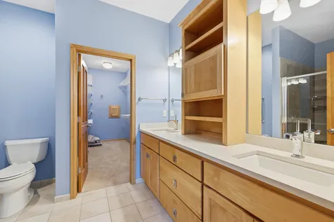 8117 Xerxes Circle Bloomington MN 55431
