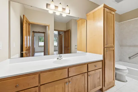 8117 Xerxes Circle Bloomington MN 55431