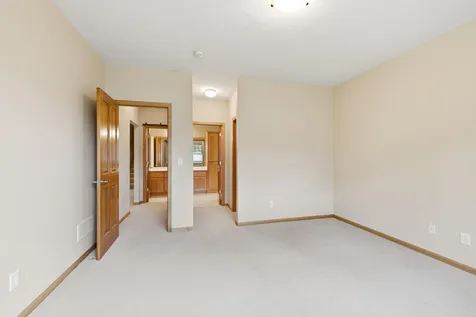 8117 Xerxes Circle Bloomington MN 55431
