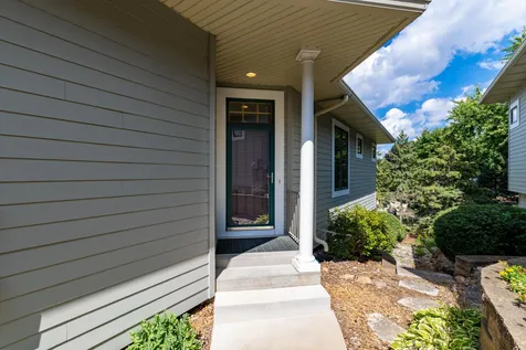 8117 Xerxes Circle Bloomington MN 55431
