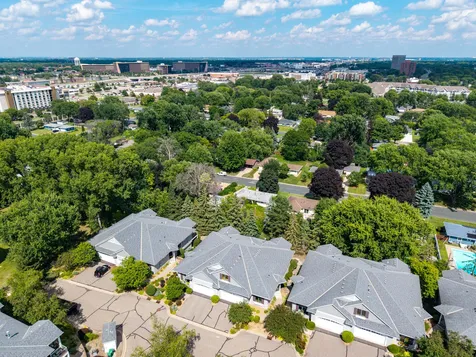 8117 Xerxes Circle Bloomington MN 55431
