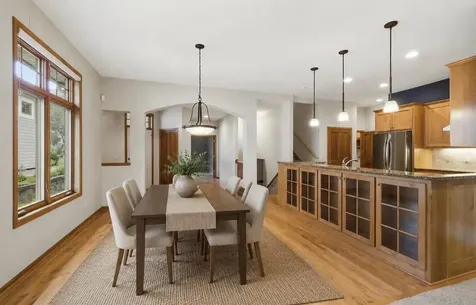 8117 Xerxes Circle Bloomington MN 55431