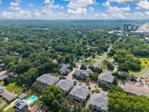 8117 Xerxes Circle Bloomington MN 55431