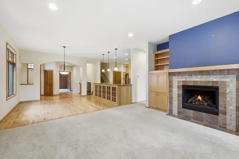 8117 Xerxes Circle Bloomington MN 55431