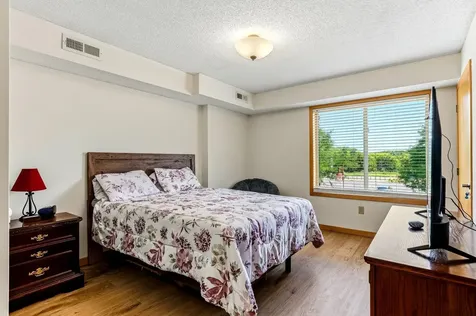 4845 W 123rd Street Savage MN 55378