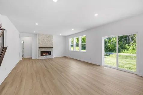 2493 Rock Elm Road Shakopee MN 55379