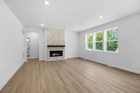 2493 Rock Elm Road Shakopee MN 55379