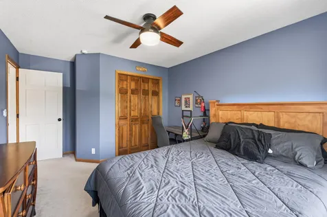 4283 Hillview Lane Vadnais Heights MN 55127