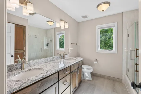 4283 Hillview Lane Vadnais Heights MN 55127