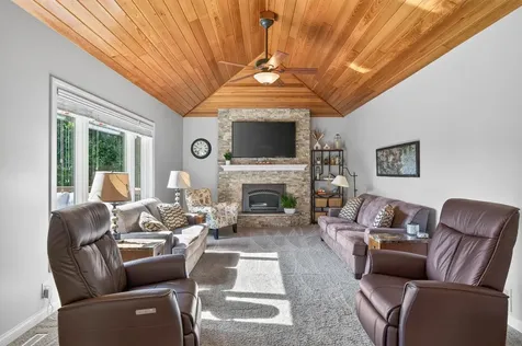 4283 Hillview Lane Vadnais Heights MN 55127