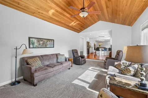 4283 Hillview Lane Vadnais Heights MN 55127