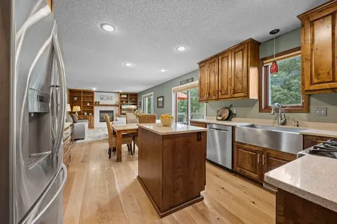 17633 Iberia Avenue Lakeville MN 55044