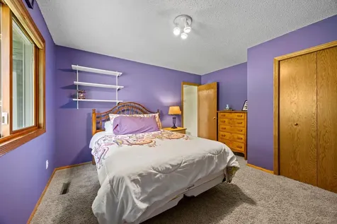 17633 Iberia Avenue Lakeville MN 55044