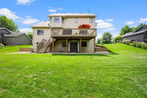 17633 Iberia Avenue Lakeville MN 55044