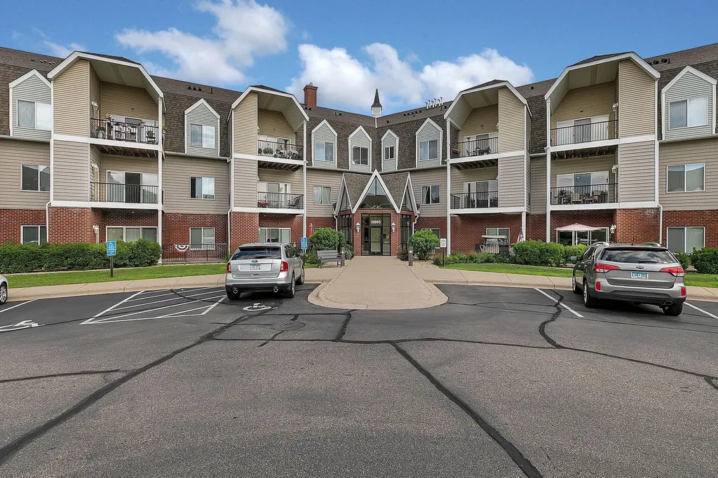 13665 Carrach Avenue Rosemount MN 55068