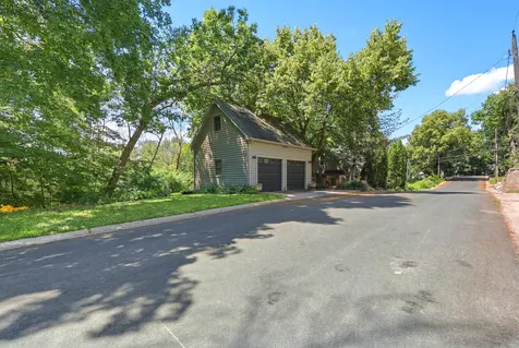 2605 Tyrone Lane Mound MN 55364