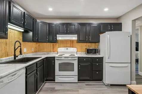 10540 43rd Avenue N Plymouth MN 55442