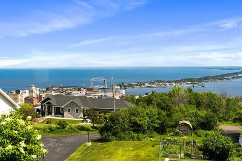 615 W 6th Street Duluth MN 55806