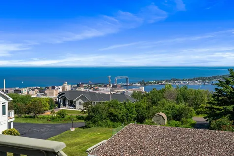 615 W 6th Street Duluth MN 55806