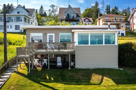 615 W 6th Street Duluth MN 55806