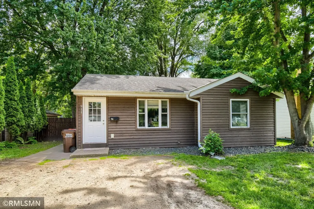 911 5th Street W Hastings MN 55033