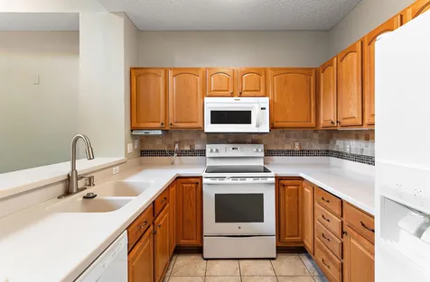 1610 Woodlynn Avenue Maplewood MN 55109