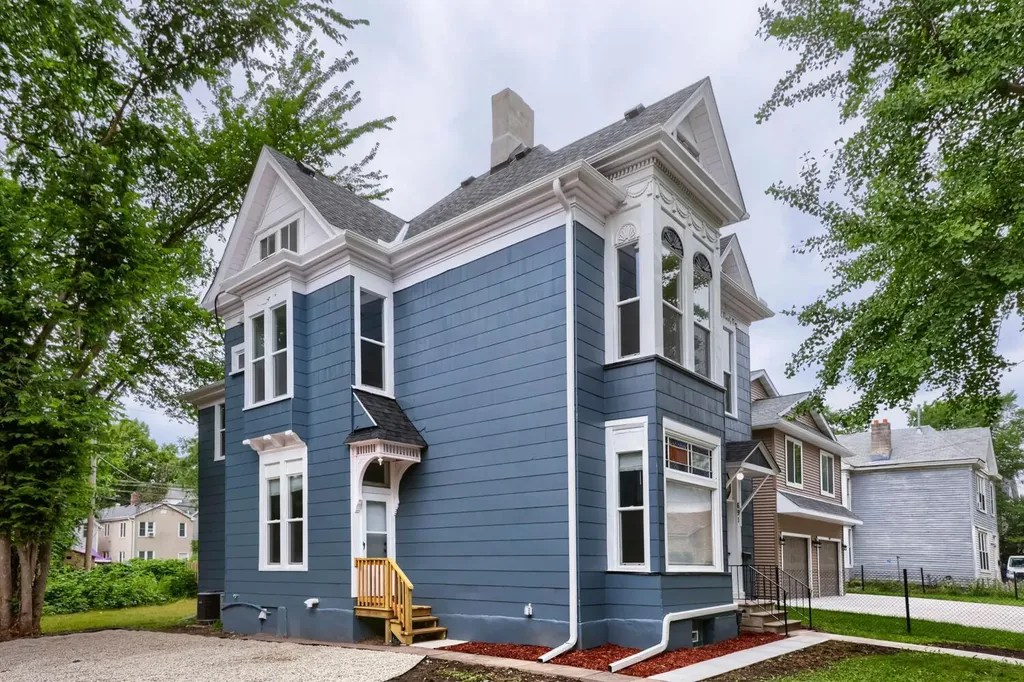 691 Burr Street Saint Paul MN 55130