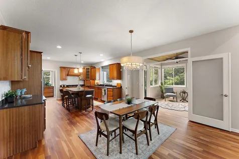 2454 Sandstone Place Woodbury MN 55129