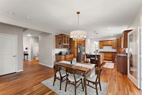 2454 Sandstone Place Woodbury MN 55129