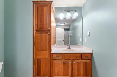 2454 Sandstone Place Woodbury MN 55129
