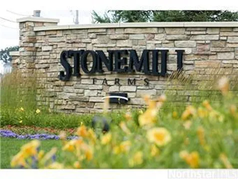 2454 Sandstone Place Woodbury MN 55129