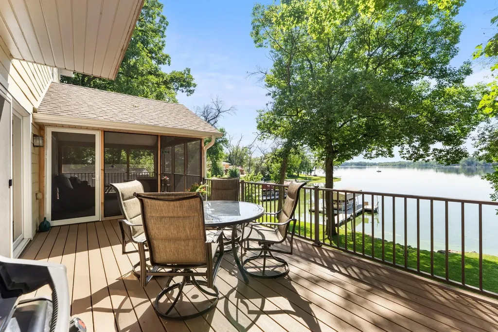 10022 Lake Mist Drive Pine City MN 55030