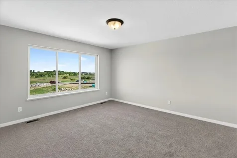 1931 Pierce Street SE Cambridge MN 55008