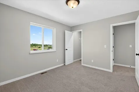 1931 Pierce Street SE Cambridge MN 55008