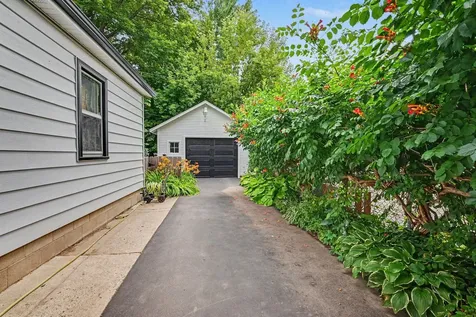 834 Stryker Avenue Saint Paul MN 55107