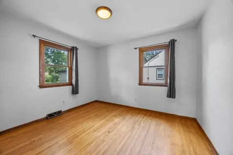1033 Dayton Avenue Saint Paul Park MN 55071