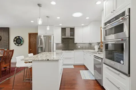 1527 E Windemere Circle NE Fridley MN 55421