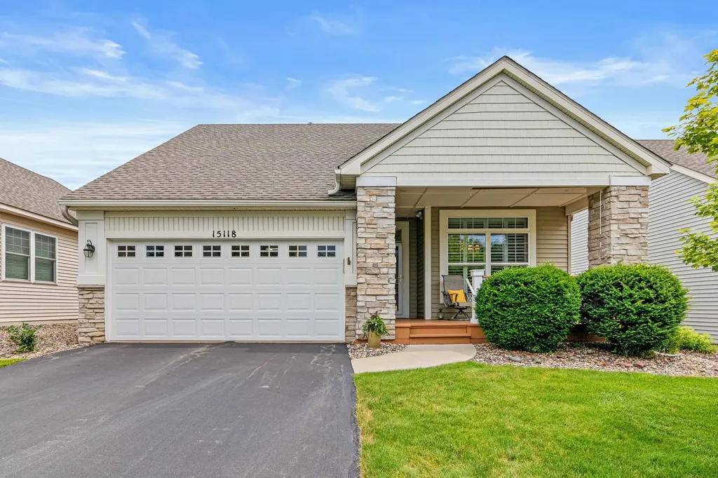 15118 Dutchman Way Apple Valley MN 55124