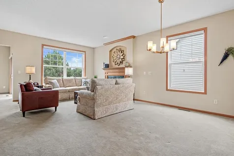 15118 Dutchman Way Apple Valley MN 55124