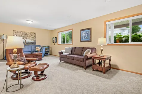 15118 Dutchman Way Apple Valley MN 55124